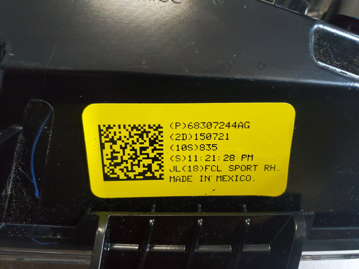 2018-2025 Jeep Wrangler JL Gladiator JT Sport Halogen DRL Housing Front Right Passenger Side 68307244AG