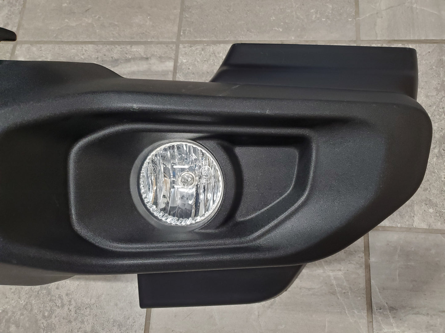 2018-2025 Jeep Wrangler JL Gladiator JT Sport Front Bumper With Halogen Fog Lights, Tow Hooks