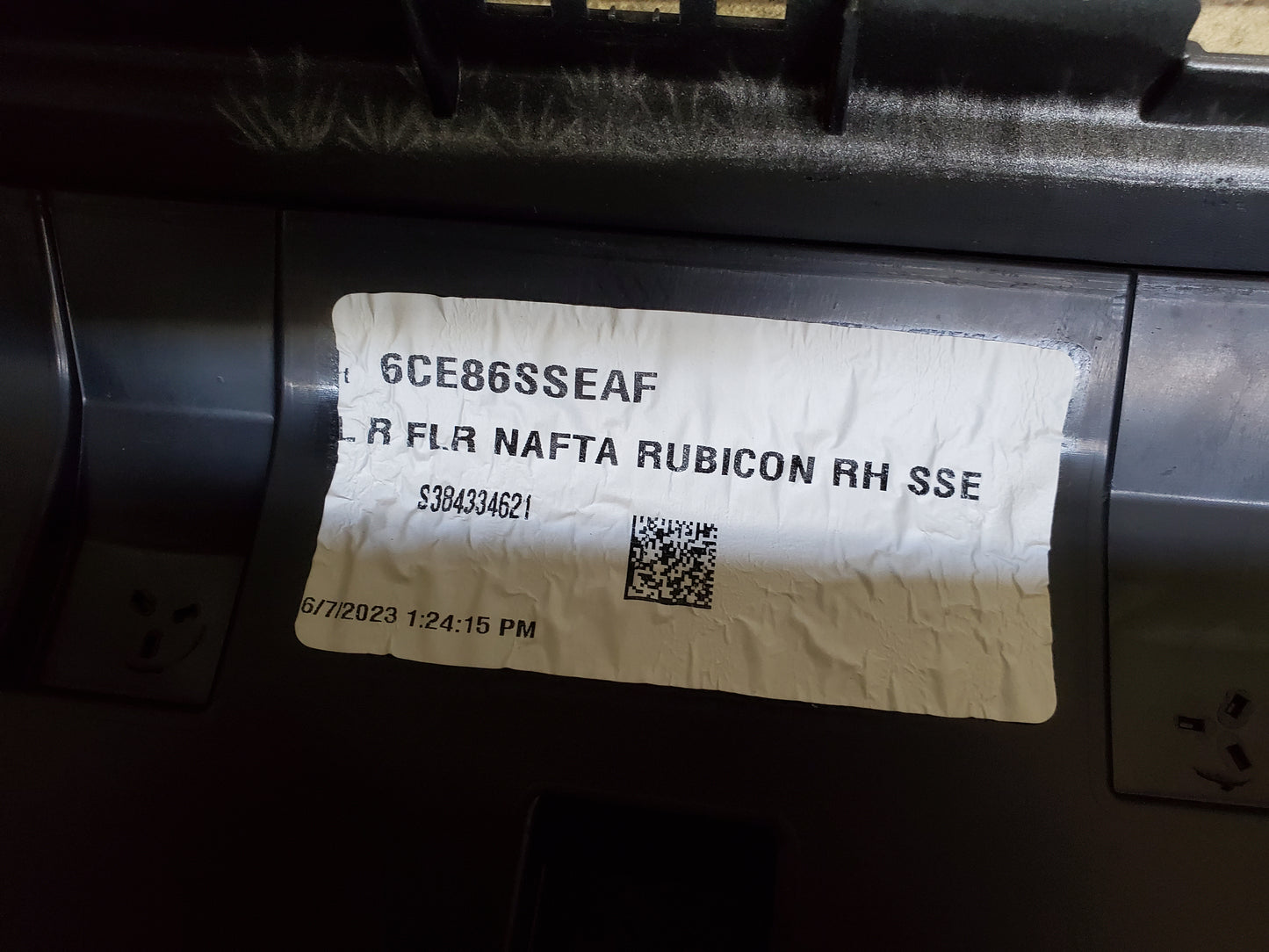 2018-2025 Jeep Wrangler JL Rubicon Rear Right Passenger Side Fender Flare in Silver Zynith