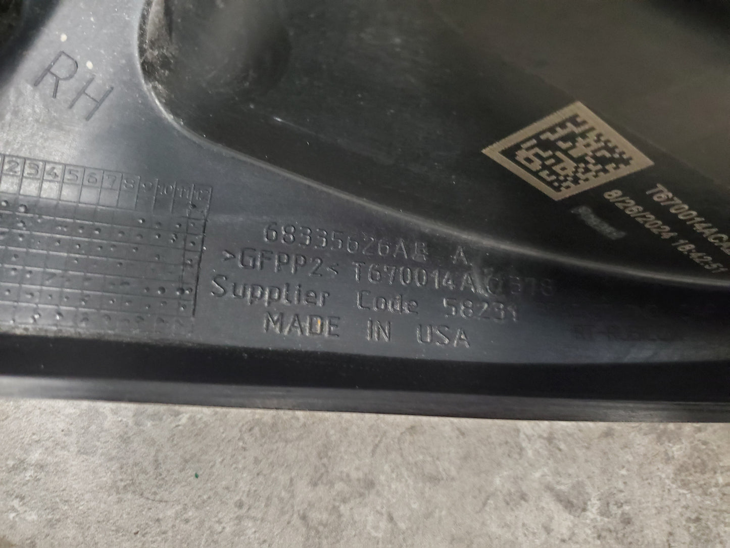 2018-2026 Jeep Wrangler JL Rubicon Rear Bumper End Cap Bracket OEM Right Passenger Side