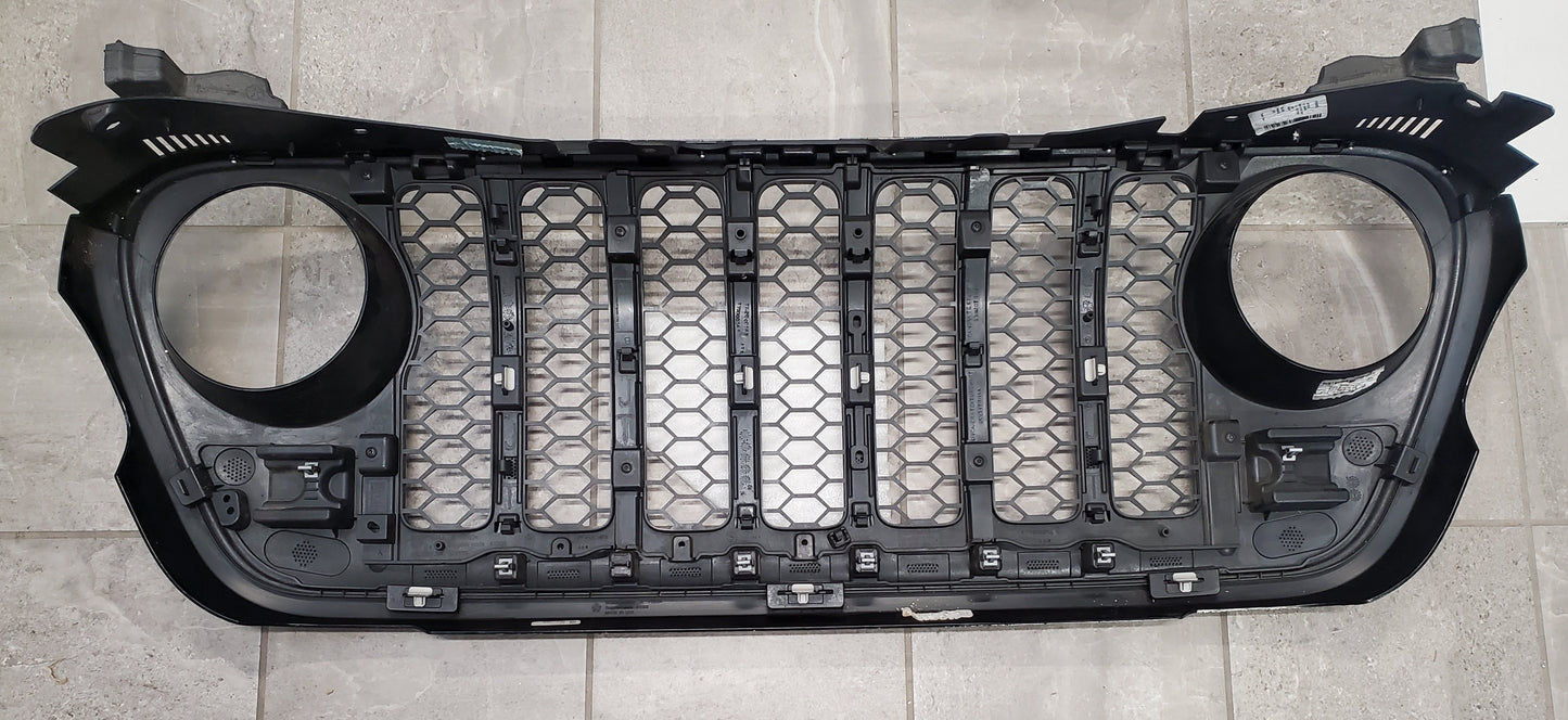 2018-2025 Jeep Wrangler JL Gladiator JT Grille OEM in Black 6KM35TRMAA