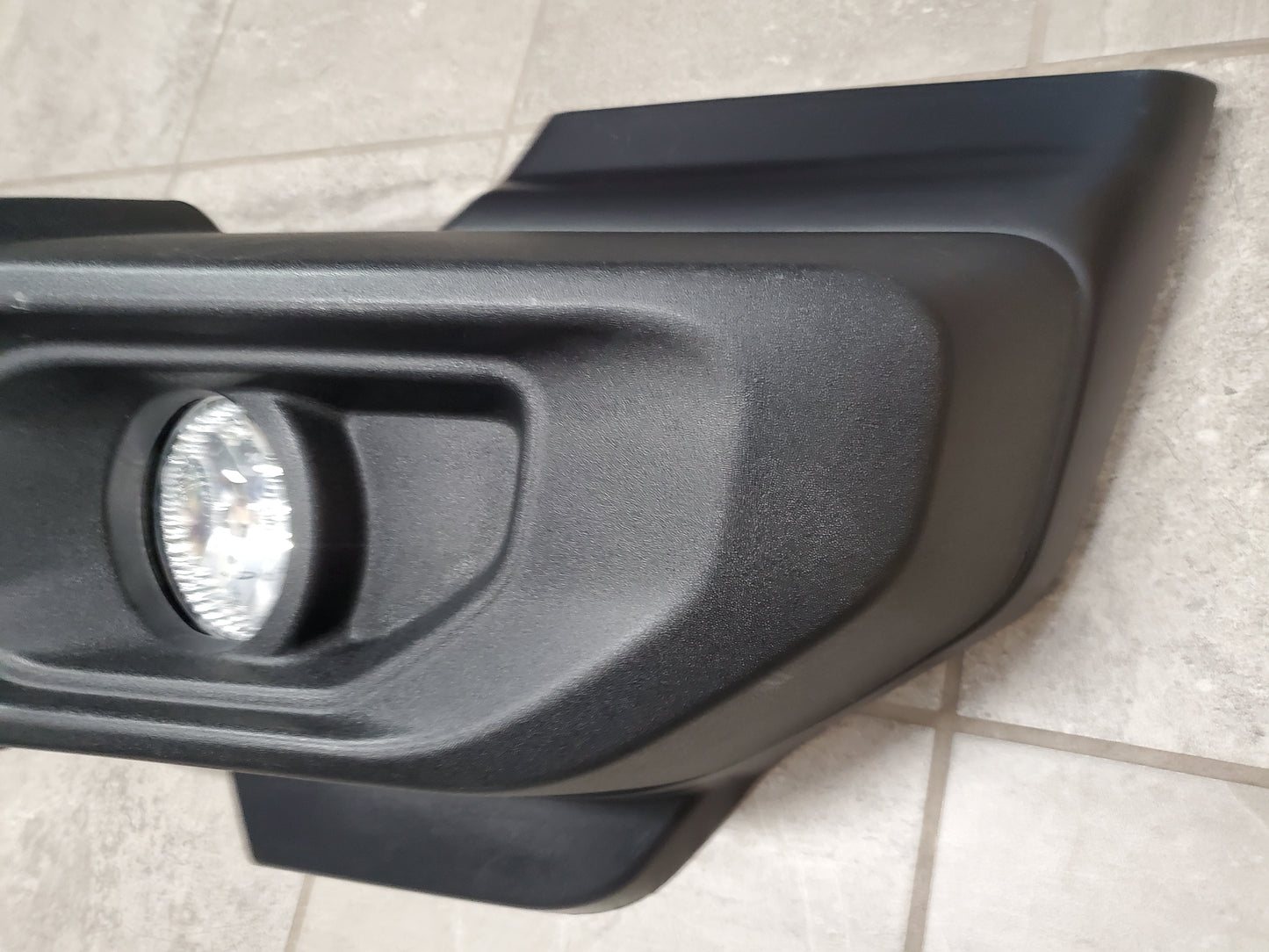 2018-2025 Jeep Wrangler JL Gladiator JT Sport Front Bumper With Halogen Fog Lights, Tow Hooks