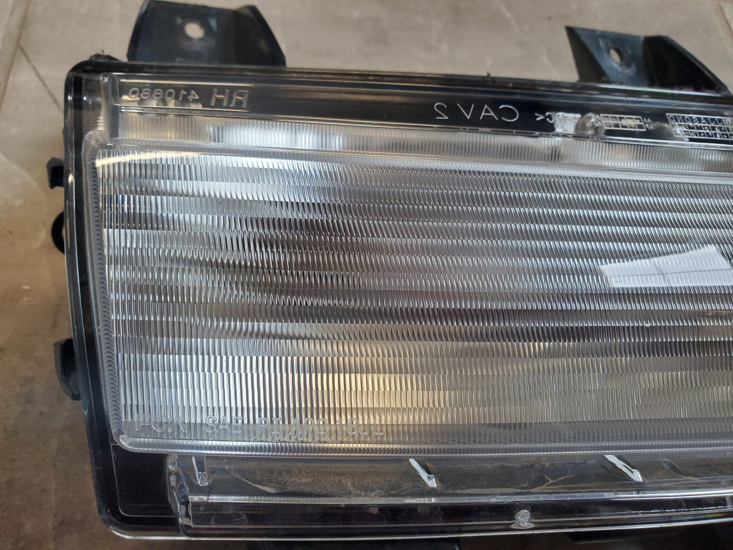 2018-2025 Jeep Wrangler JL Gladiator JT Sport Halogen DRL Housing Front Right Passenger Side 68307244AG