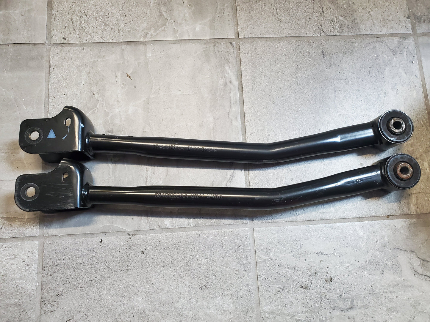 2018-2025 Jeep Wrangler JL Gladiator JT Rubicon Front Upper Control Arms OEM 68461228AA