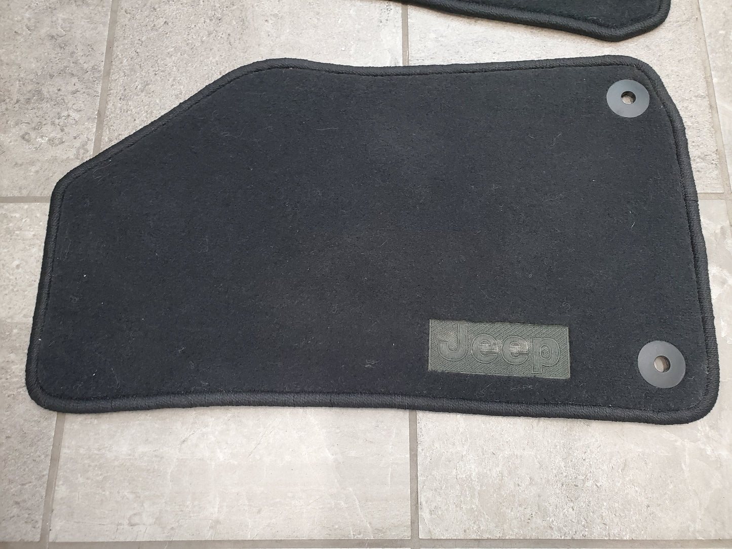 2021-2025 Jeep Wrangler JL 4Xe Front Floor Mats 6RV54TX7AA