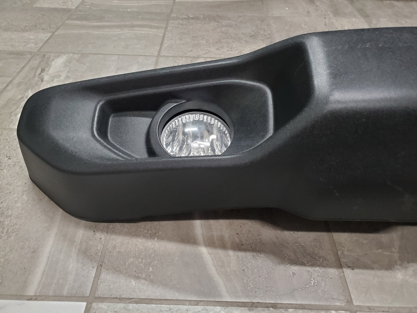 2018-2025 Jeep Wrangler JL Gladiator JT Sport Front Bumper OEM With Fog Lights No Splash Guards