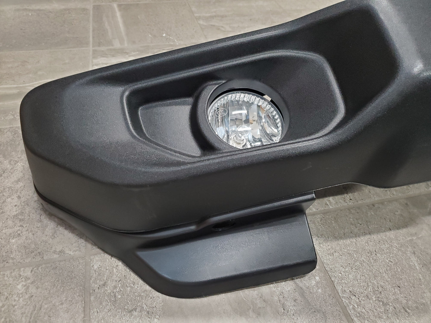 2018-2025 Jeep Wrangler JL Gladiator JT Sport Front Bumper With Halogen Fog Lights, Splash Guards