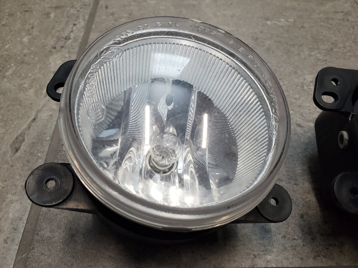 2010-2018 Jeep Wrangler JK Halogen Fog Lights OEM 5182026AA