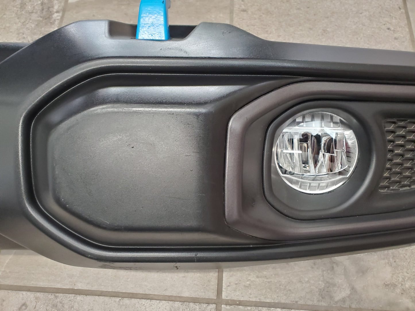 2018-2025 Jeep Wrangler JL Gladiator JT 4Xe Front Bumper With LED Fog Lights, Blue Tow Hooks