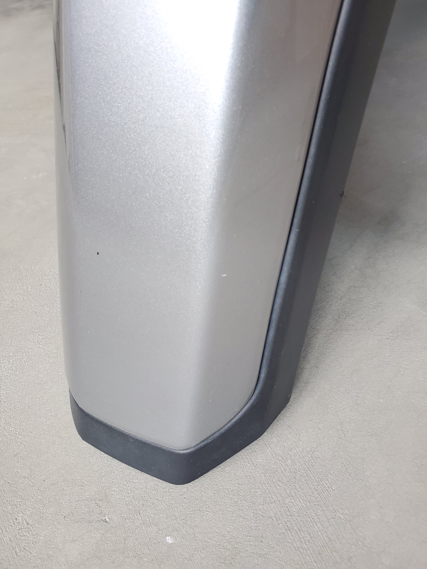 2018-2023 Jeep Wrangler JL Rubicon Rear Right Passenger Side Fender Flare Silver Metallic with Liner