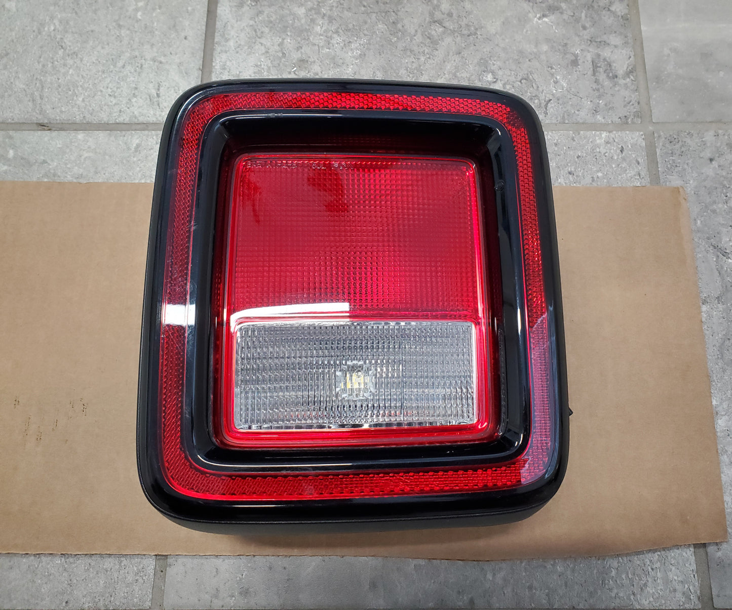 2018-2025 Jeep Wrangler JL Halogen Tail Light Left Driver Side OEM 55112891AG