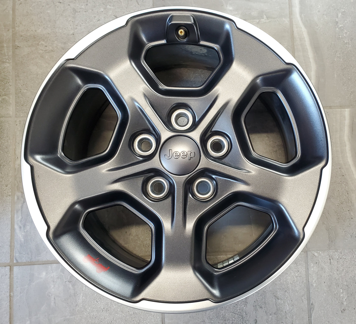 Single 2018-2025 Jeep Wrangler JL Gladiator JT Rubicon Wheel Charcoal 6KC87TRMAA