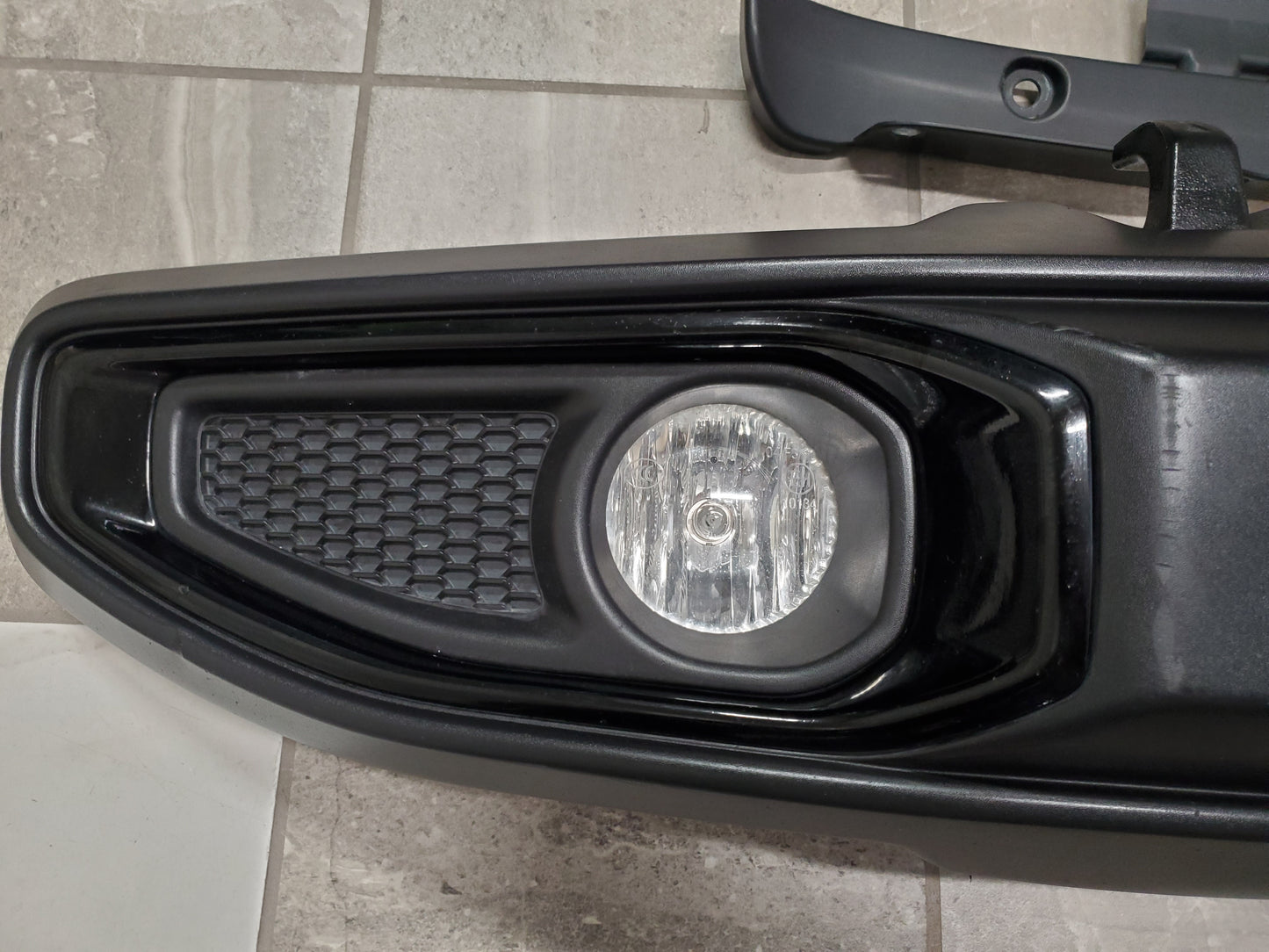 2018-2026 Jeep Wrangler JL Gladiator JT Sahara Front Bumper With Fog Lights and Black Trim