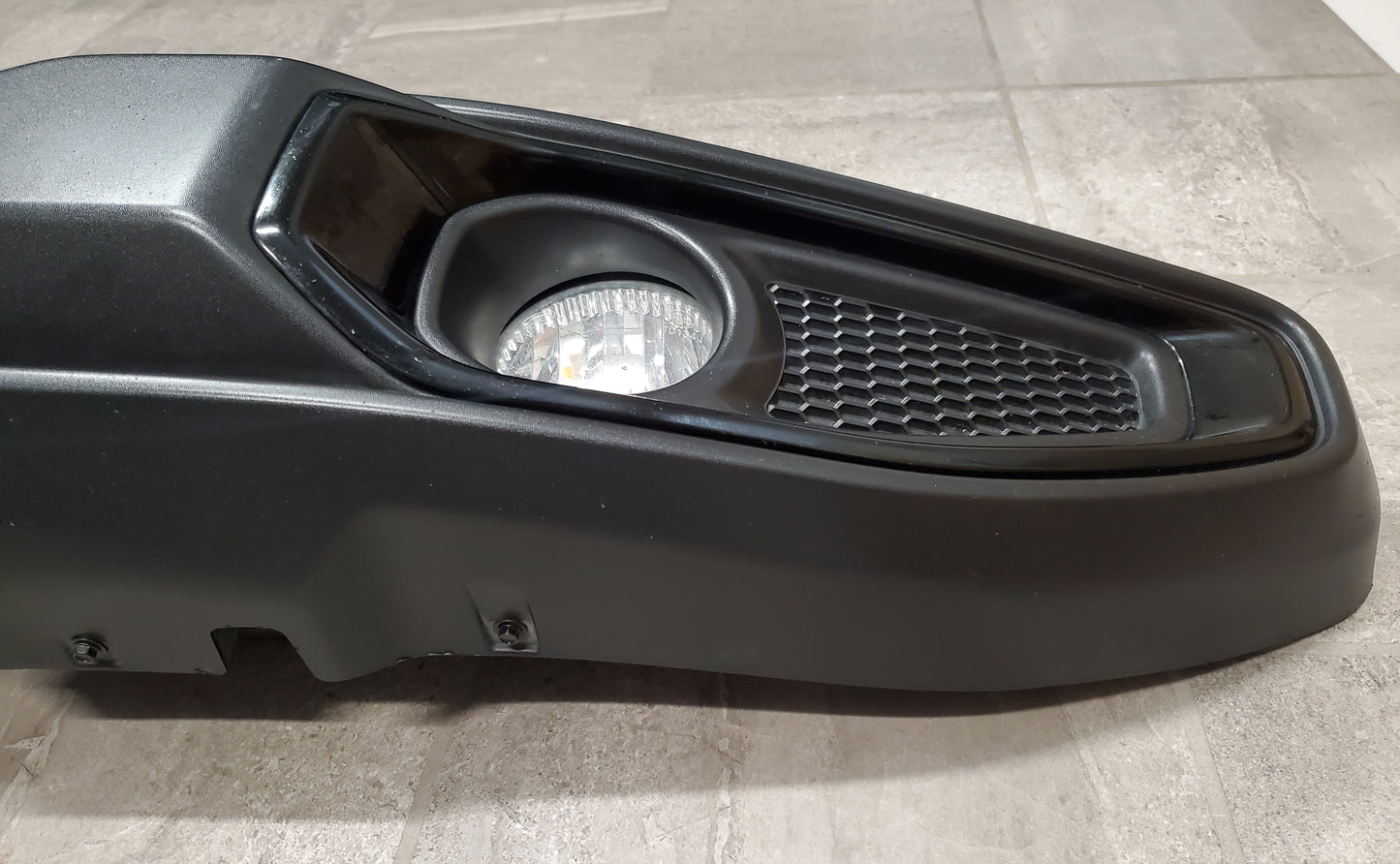2018-2026 Jeep Wrangler JL Gladiator JT Sahara Front Bumper With Fog Lights and Black Trim