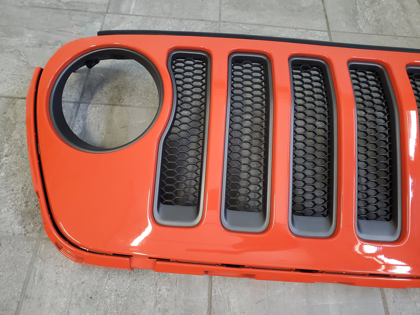 2018-2025 Jeep Wrangler JL Gladiator JT Sahara Grille OEM Punkn 6BY79TRMAB