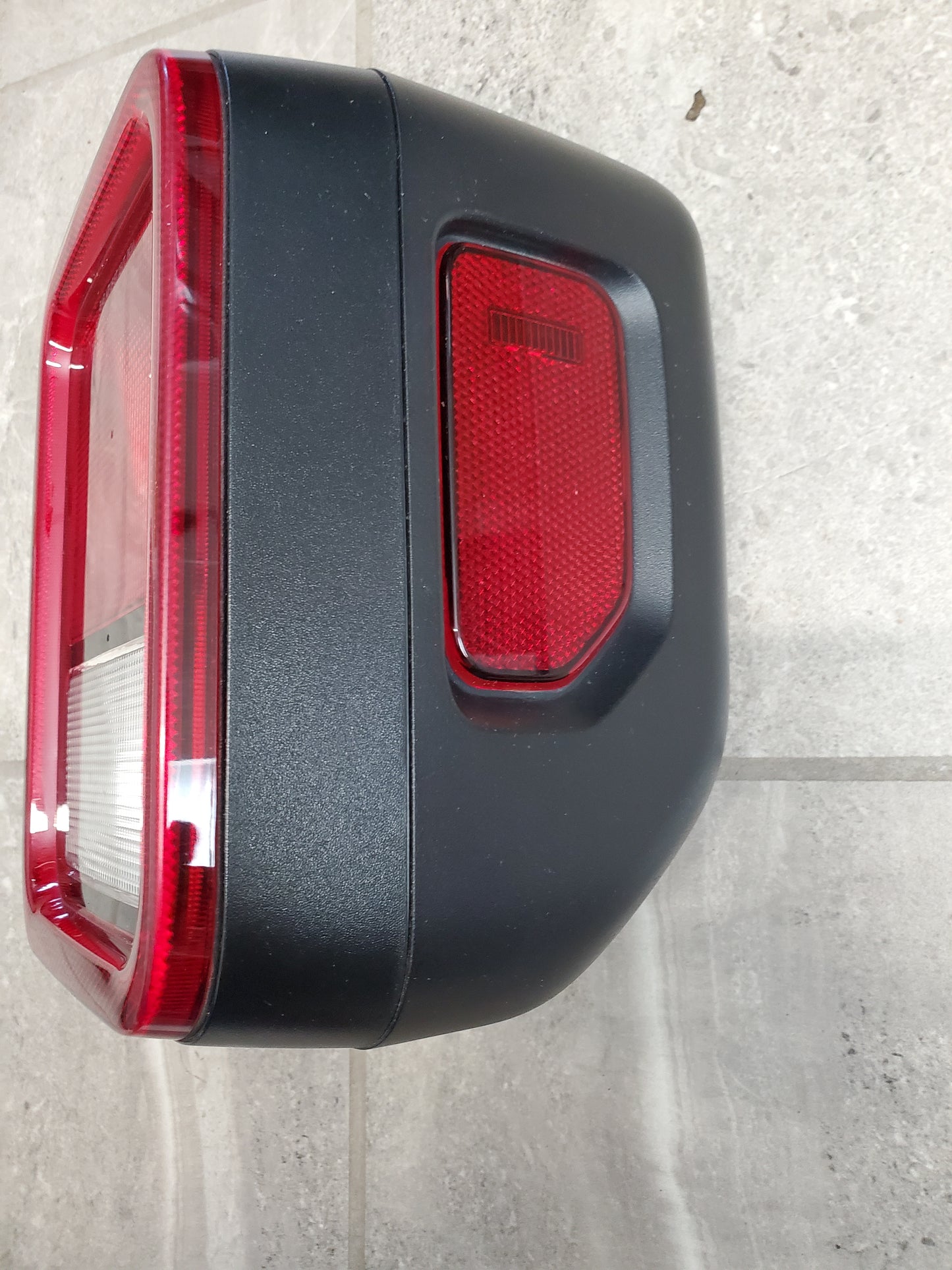 2020-2025 Jeep Gladiator JT Tail Light Right Passenger Side OEM 68336576AF