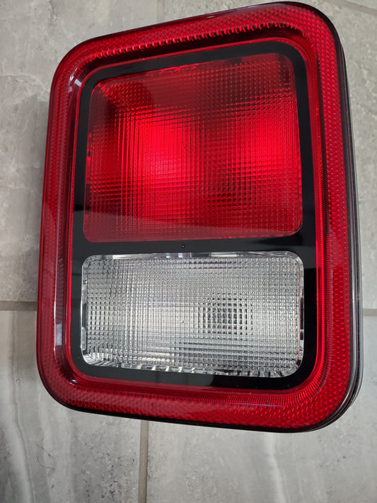 2020-2025 Jeep Gladiator JT Tail Light Right Passenger Side OEM 68336576AF