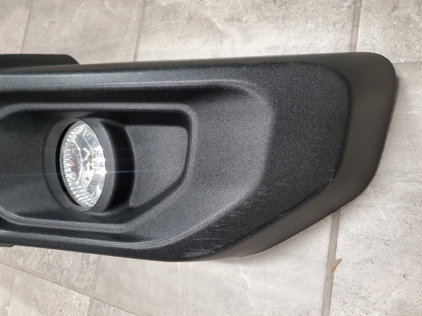 2018-2025 Jeep Wrangler JL Gladiator JT Sport Front Bumper OEM With Fog Lights No Splash Guards