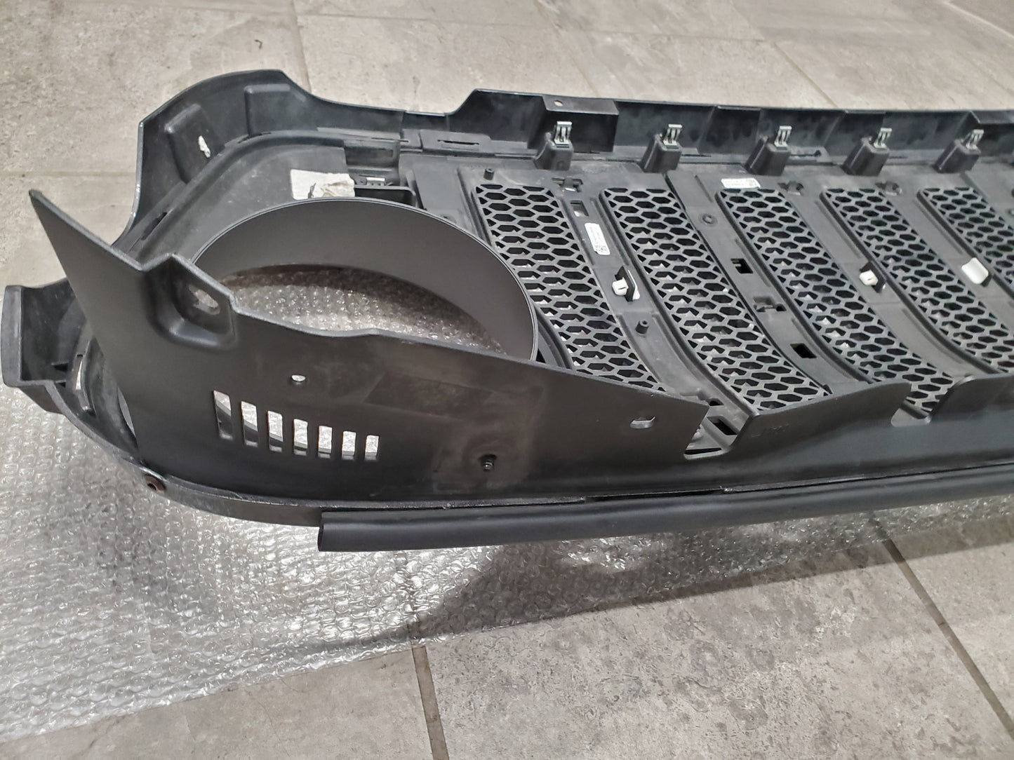 2018-2025 Jeep Wrangler JL Gladiator JT Sahara Grille OEM Granite Crystal 6BY79TRMAB
