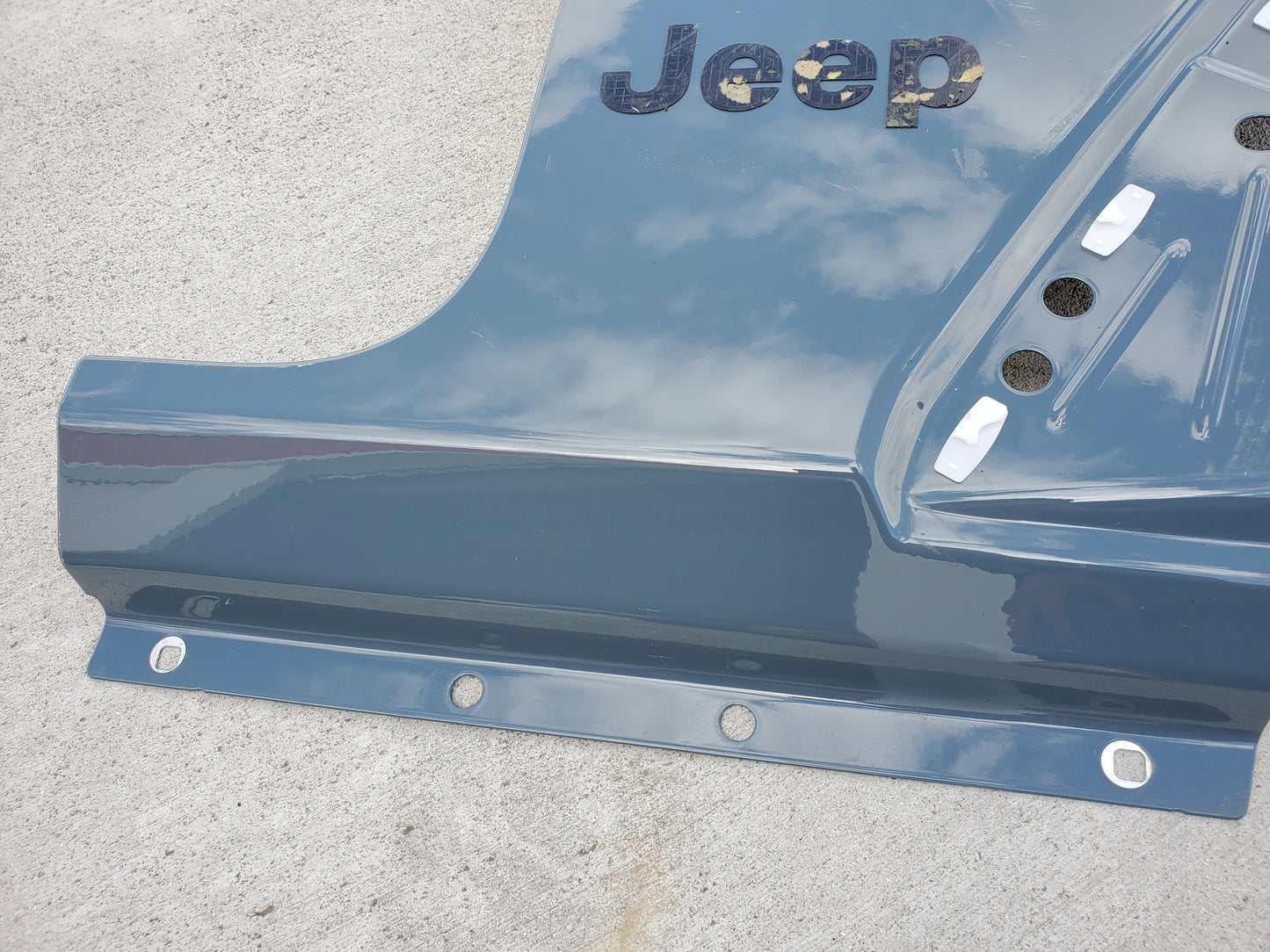 2018-2025 Jeep Wrangler JL Gladiator JT Front Right Fender OEM Sting Gray