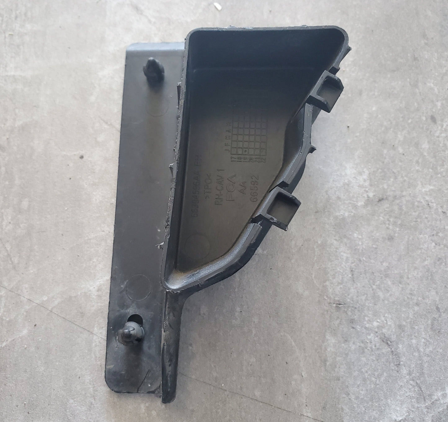 2018-2025 Jeep Wrangler JL Gladiator JT Rubicon Fender Flares Sill Cover OEM. Right, Passenger Side.