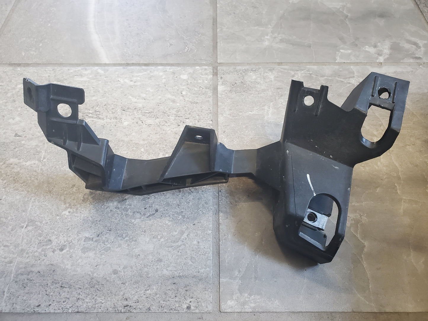 2018-2026 Jeep Wrangler JL Gladiator JT Rubicon Front Right Fender Flare DRL Support