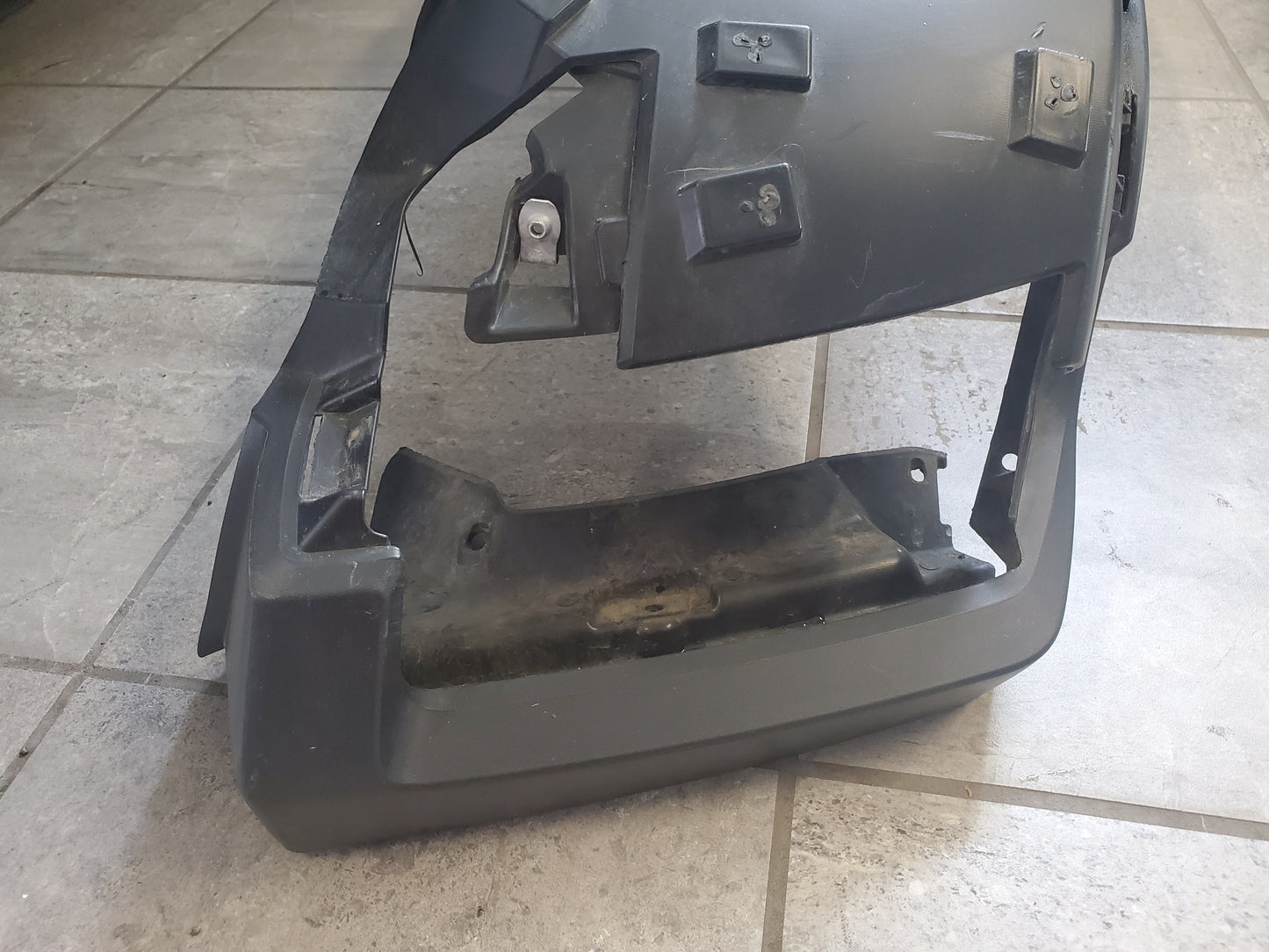 2018-2025 Jeep Wrangler JL Gladiator JT Rubicon Front Left Fender Flare Base