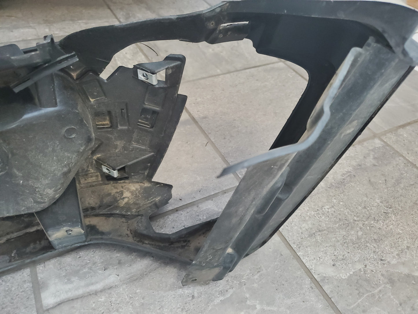 2018-2025 Jeep Wrangler JL Gladiator JT Rubicon Front Left Fender Flare Base